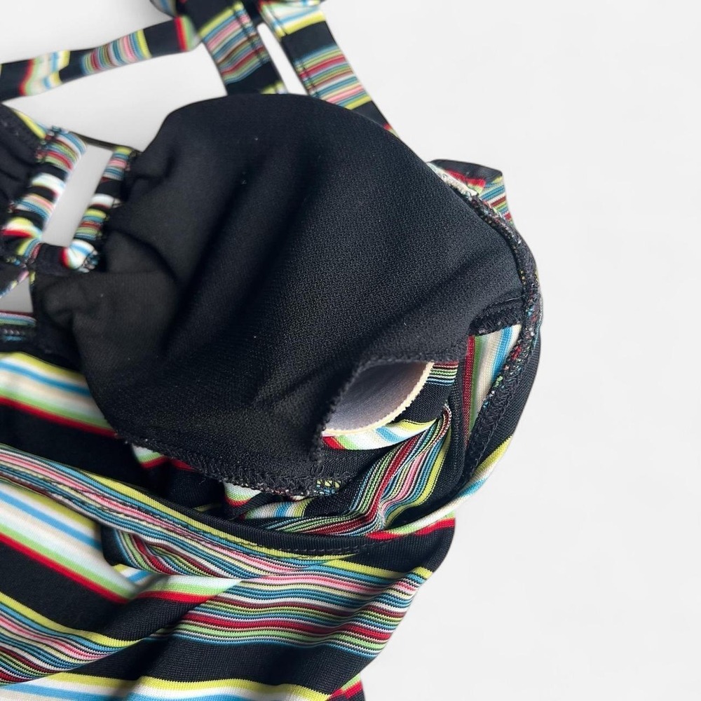 Y2K/90s Vintage Kenneth Cole Reaction Striped Halter Top - Picture 6 of 7